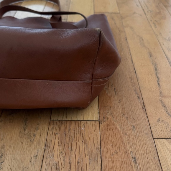Madewell | The Transport Large Tote Bag | Rich Brown | Leather - Picture 9 of 14
